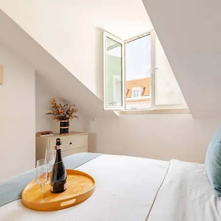 Cosy Loft In The The Heart Of The דירה ליסבון